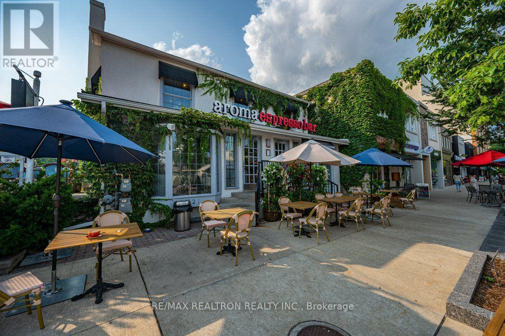 321 Lakeshore Road E, Oakville, Ontario  L6J 1J4 - Photo 3 - W13667878