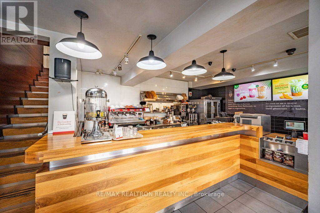 321 Lakeshore Road E, Oakville, Ontario  L6J 1J4 - Photo 6 - W13667878