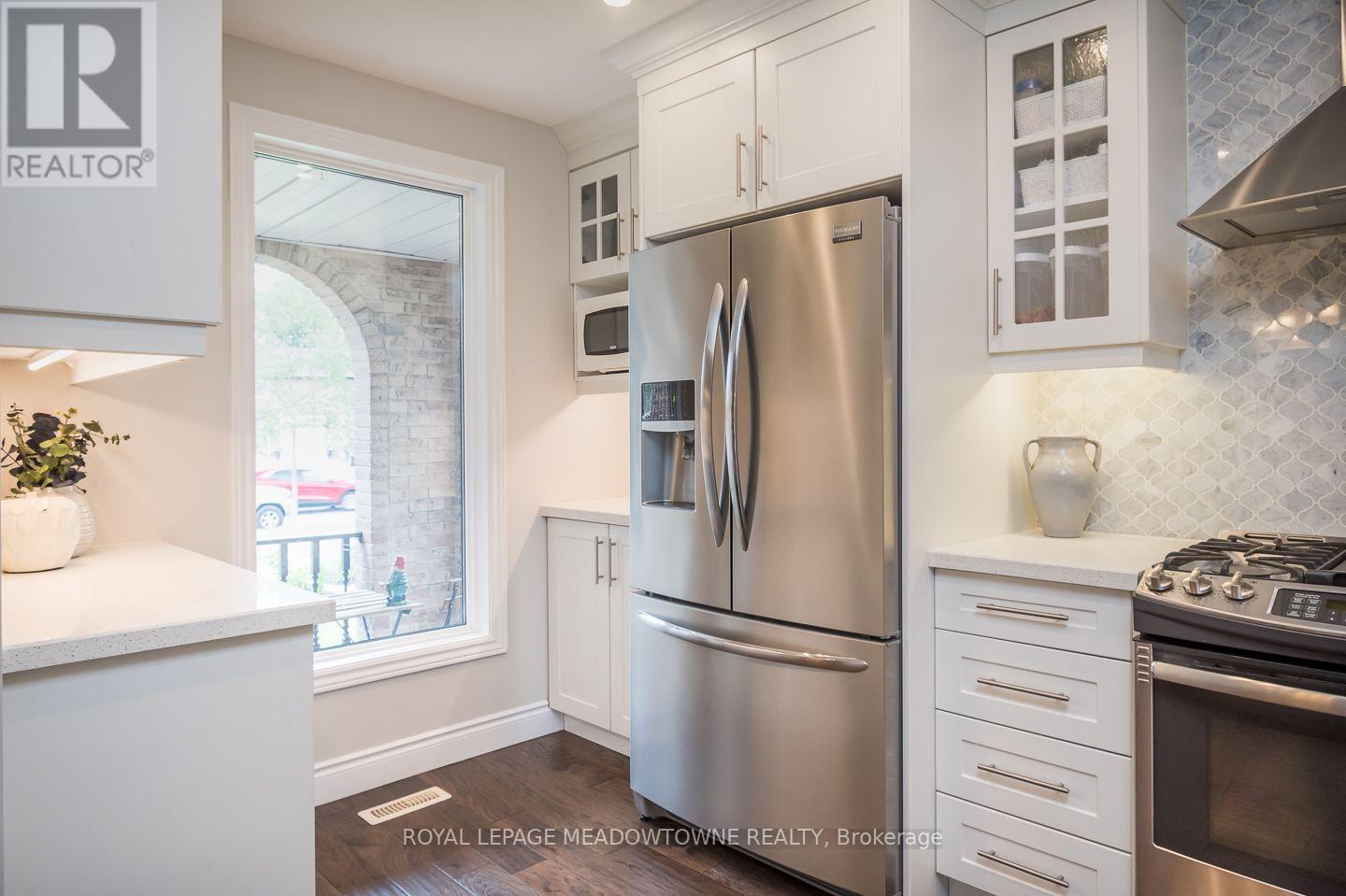 784 Laurier Avenue, Milton, Ontario  L9T 4H1 - Photo 6 - W13667930