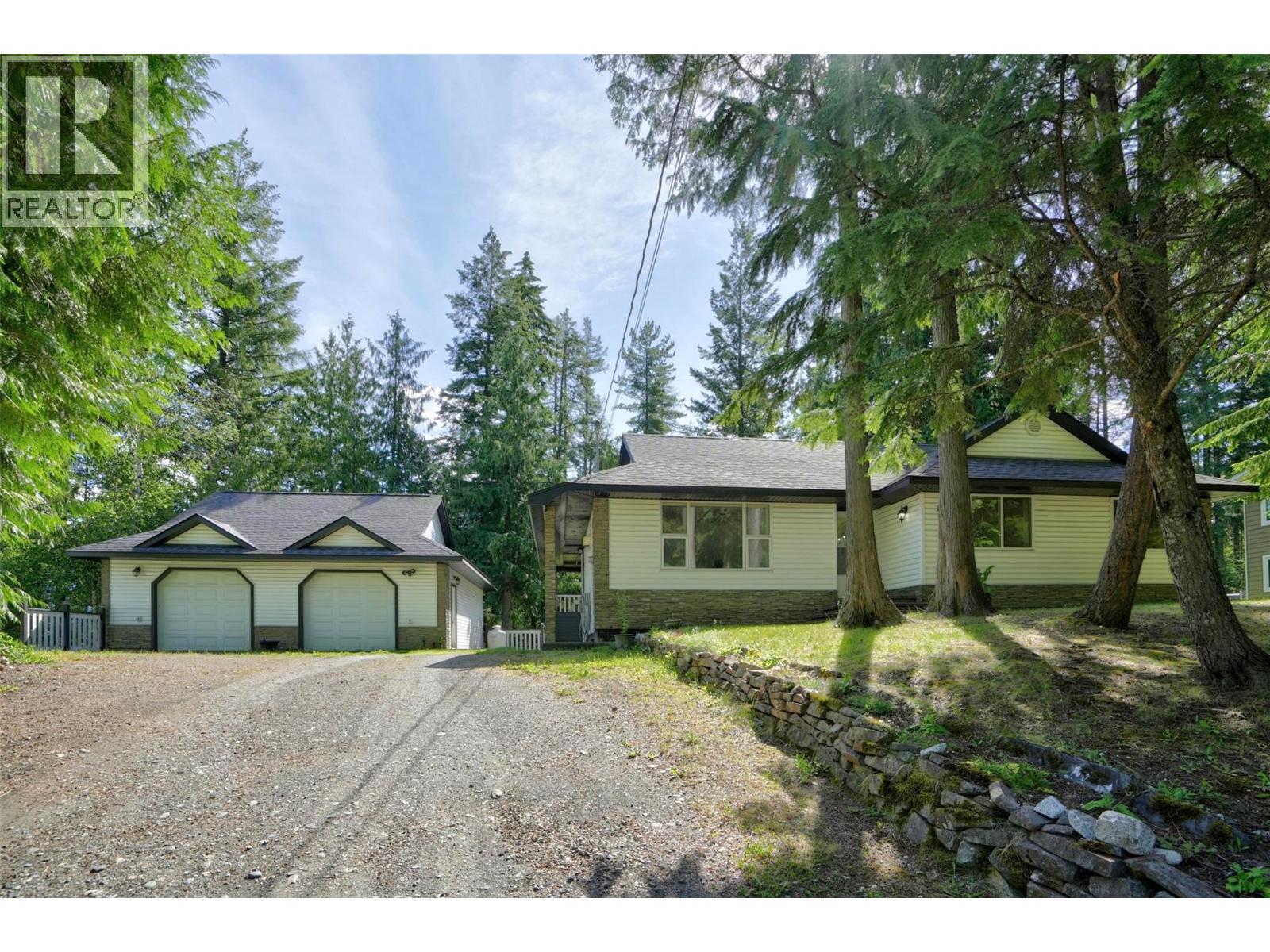 452 Balfour Crescent, Kaslo, British Columbia