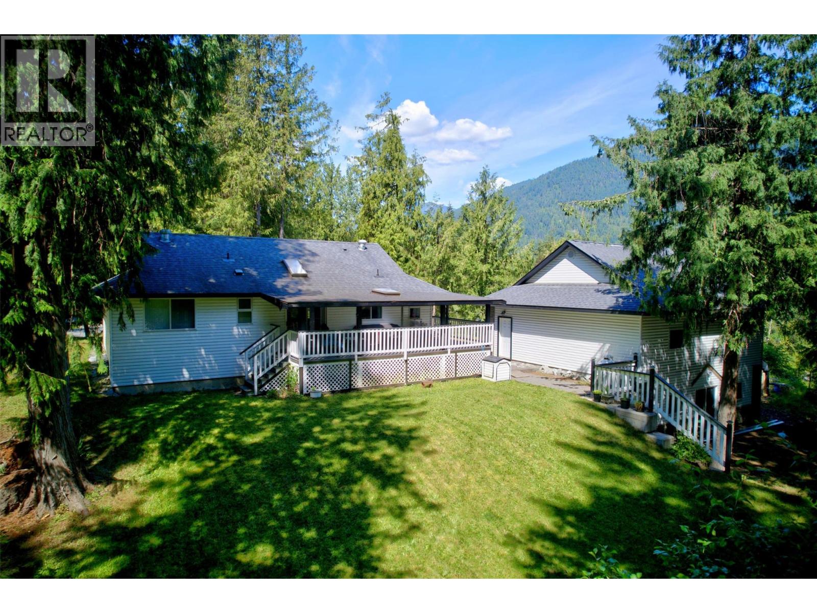 452 Balfour Crescent, Kaslo, British Columbia  V0G 1M0 - Photo 10 - 10392228
