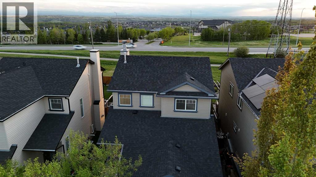 13 Tuscany Ridge Mews NW, Calgary, Alberta  T3L 3B7 - Photo 2 - A2321327