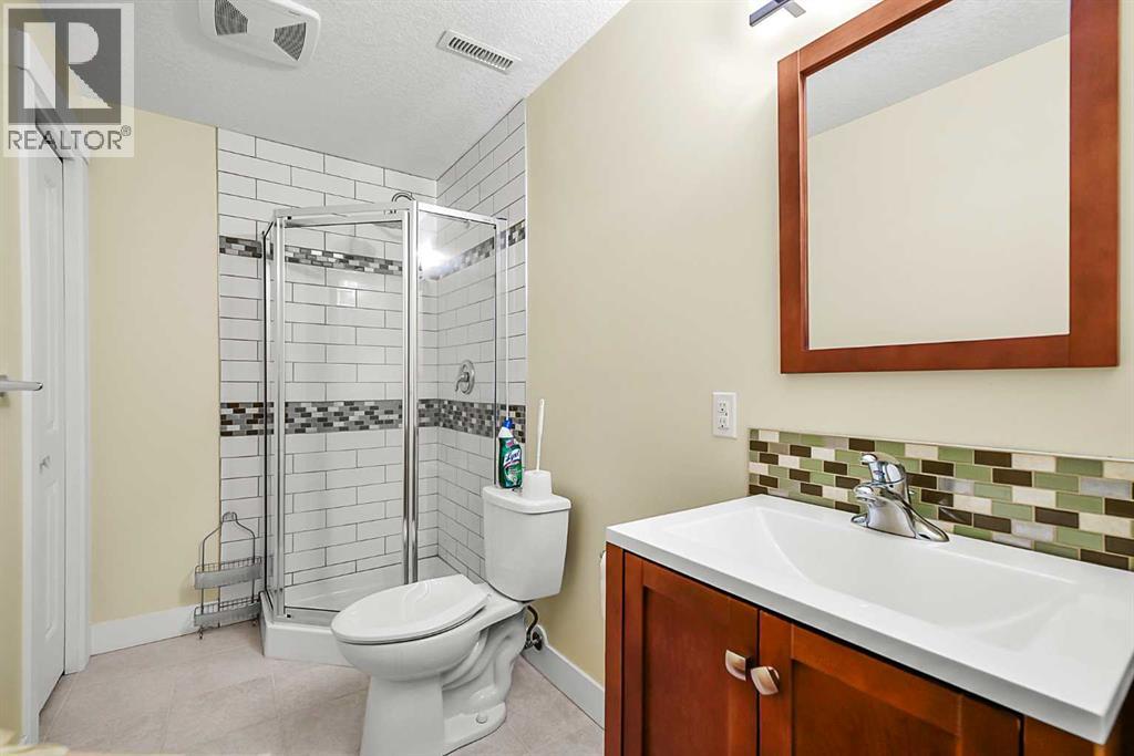 13 Tuscany Ridge Mews NW, Calgary, Alberta  T3L 3B7 - Photo 20 - A2321327