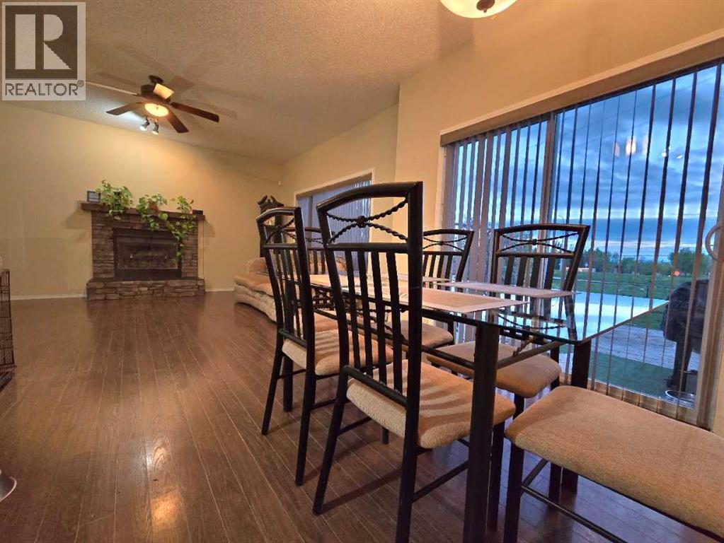 13 Tuscany Ridge Mews NW, Calgary, Alberta  T3L 3B7 - Photo 3 - A2321327