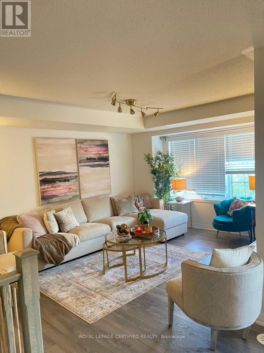 213 Betsy Drive N, Oakville, Ontario L6M 0V1 - Photo 8 - W13664050