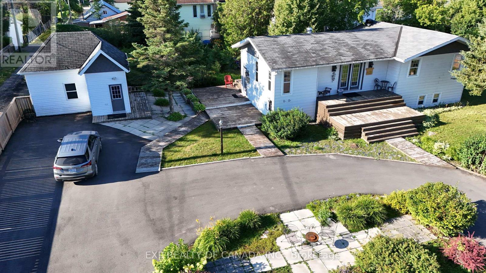 34 Seventh Street W, Cochrane, Ontario  P0L 1C0 - Photo 2 - T13606942