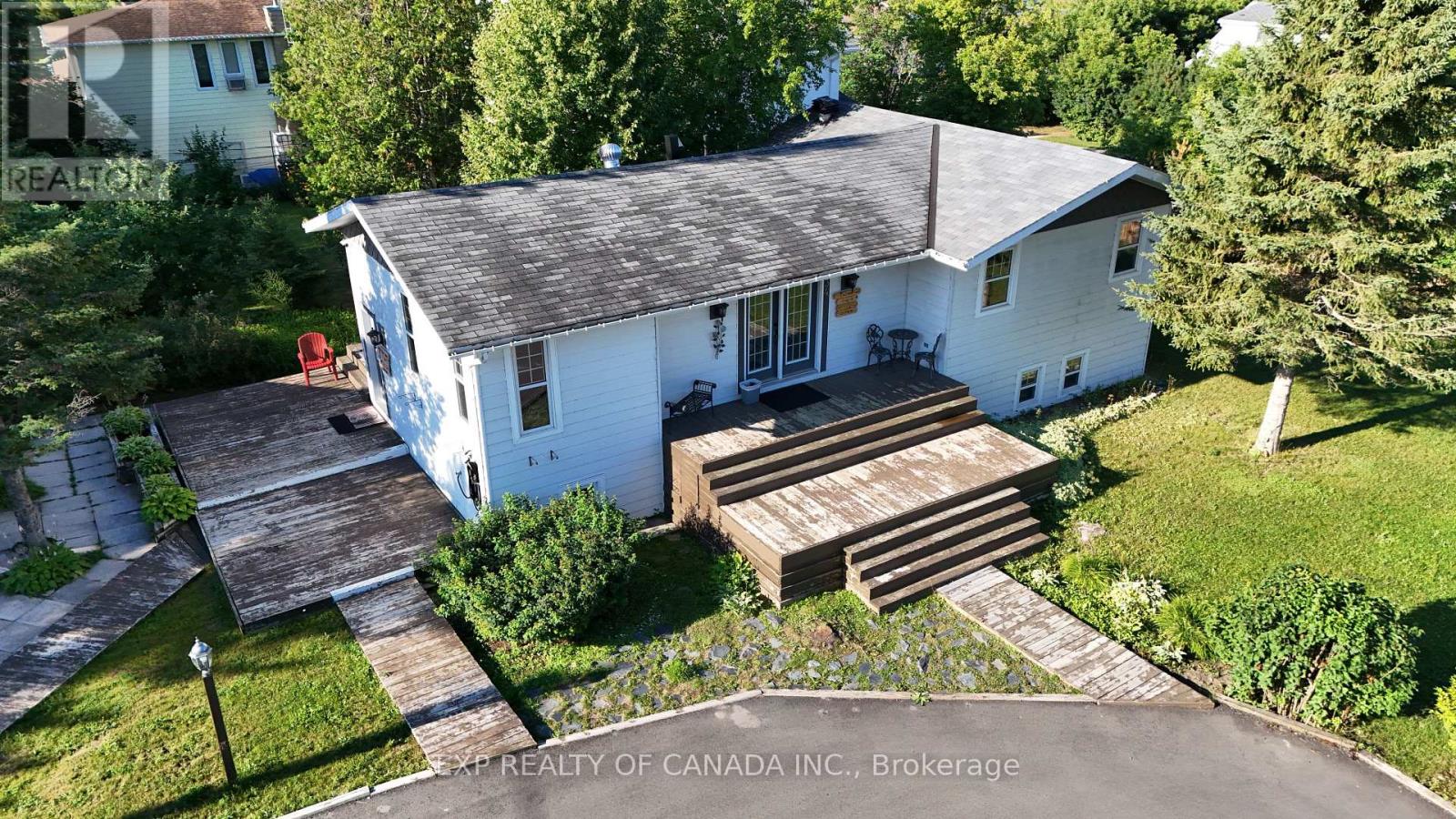 34 Seventh Street W, Cochrane, Ontario  P0L 1C0 - Photo 1 - T13606942