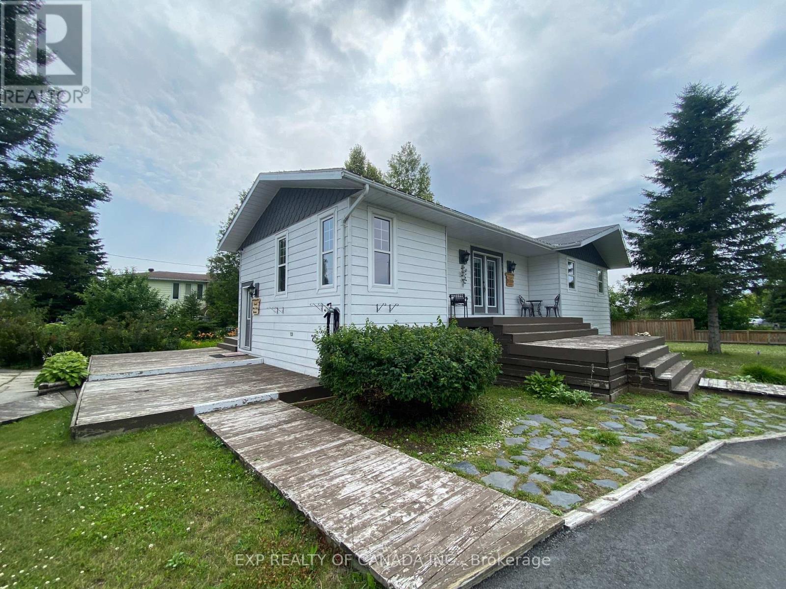 34 Seventh Street W, Cochrane, Ontario  P0L 1C0 - Photo 8 - T13606942