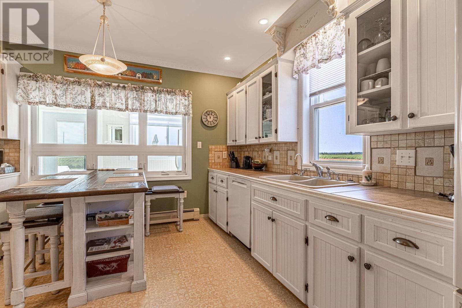 403 Clermont Road, Clermont, Prince Edward Island  C0B 1M0 - Photo 7 - 202620395