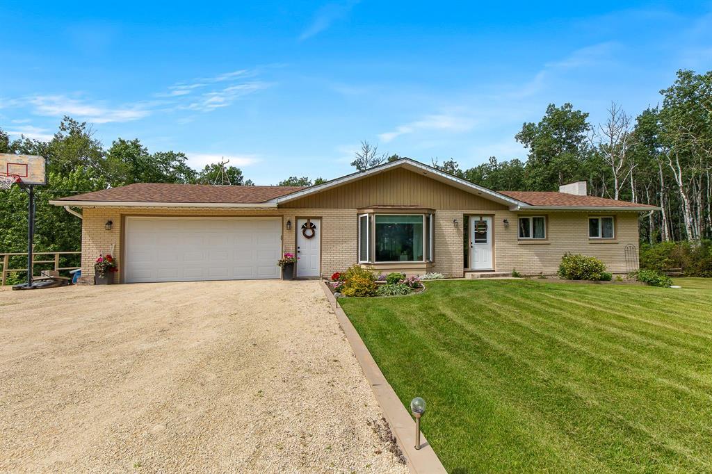 30010 35e Road, Steinbach, Manitoba  R5G 1M4 - Photo 0 - 202620269