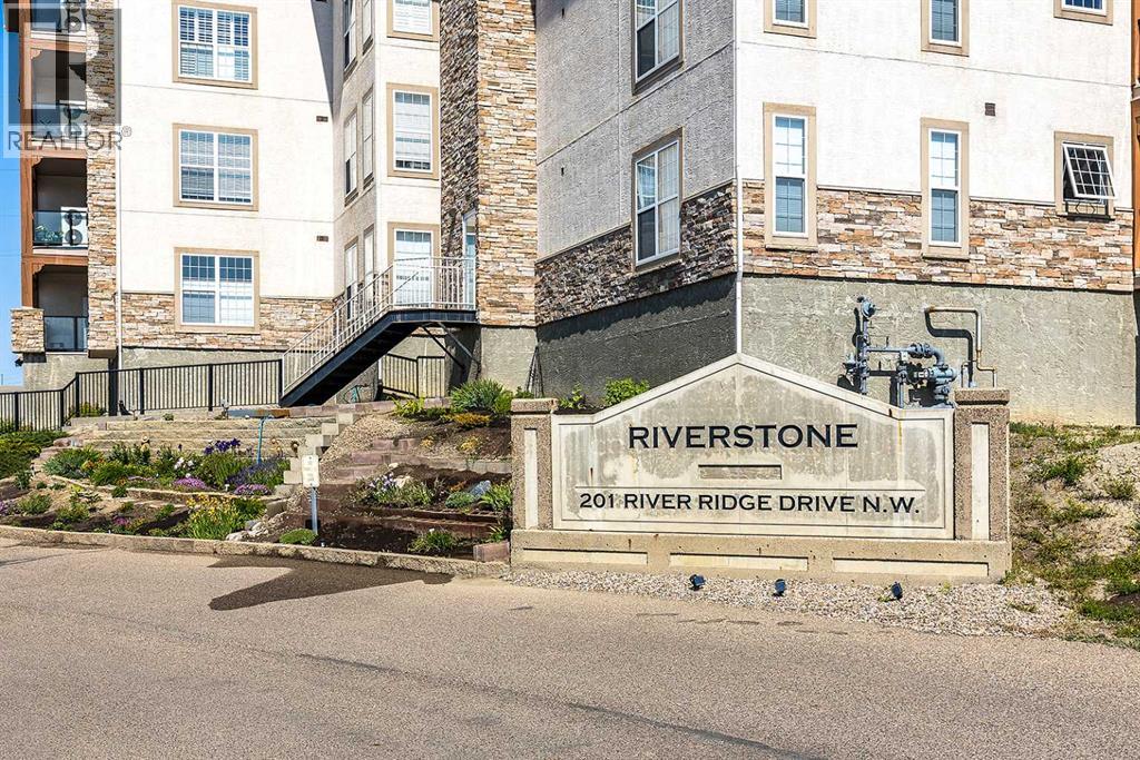 235, 201 River Ridge Drive NW, Medicine Hat, Alberta T1A 8V5 - Photo 2 - A2320799