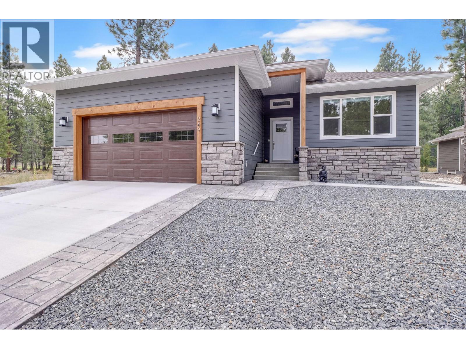 249 SHADOW MOUNTAIN Boulevard, Cranbrook, British Columbia