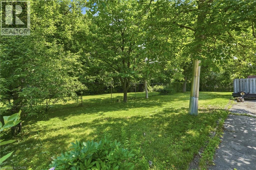 188 Troy Street, Mississauga, Ontario  L5G 1S7 - Photo 4 - 40850117