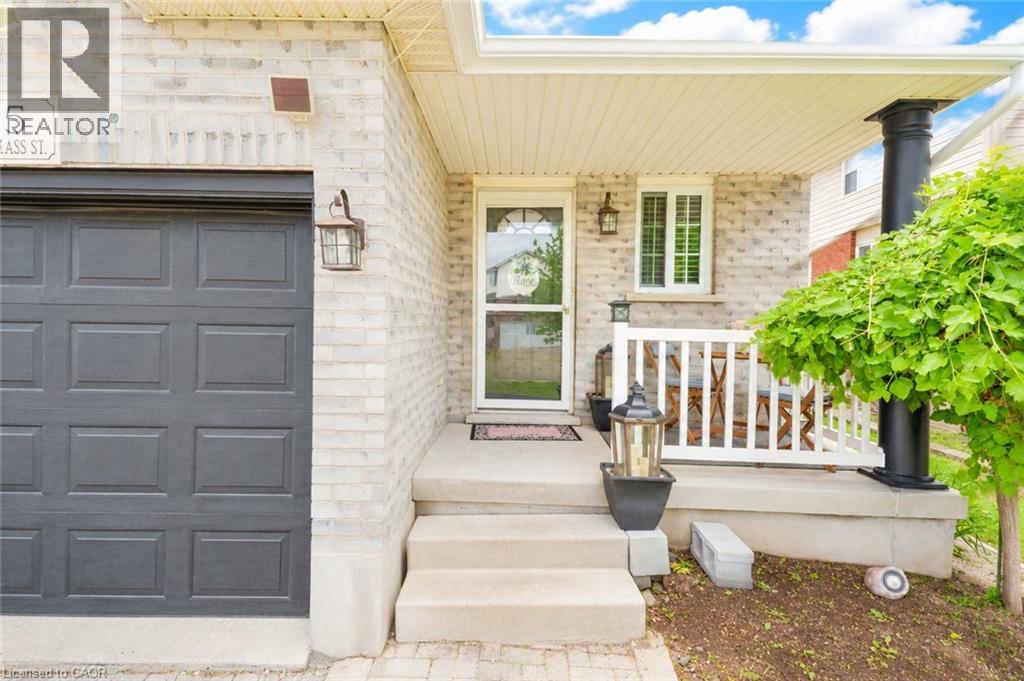 135 Cotton Grass Street, Kitchener, Ontario  N2E 3T5 - Photo 3 - 40852545