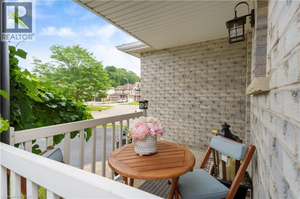 135 Cotton Grass Street, Kitchener, Ontario  N2E 3T5 - Photo 4 - 40852545