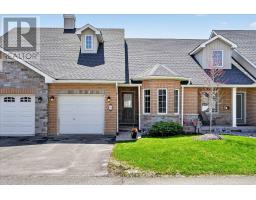 138 VILLAGE CRESCENT, Peterborough, Ontario