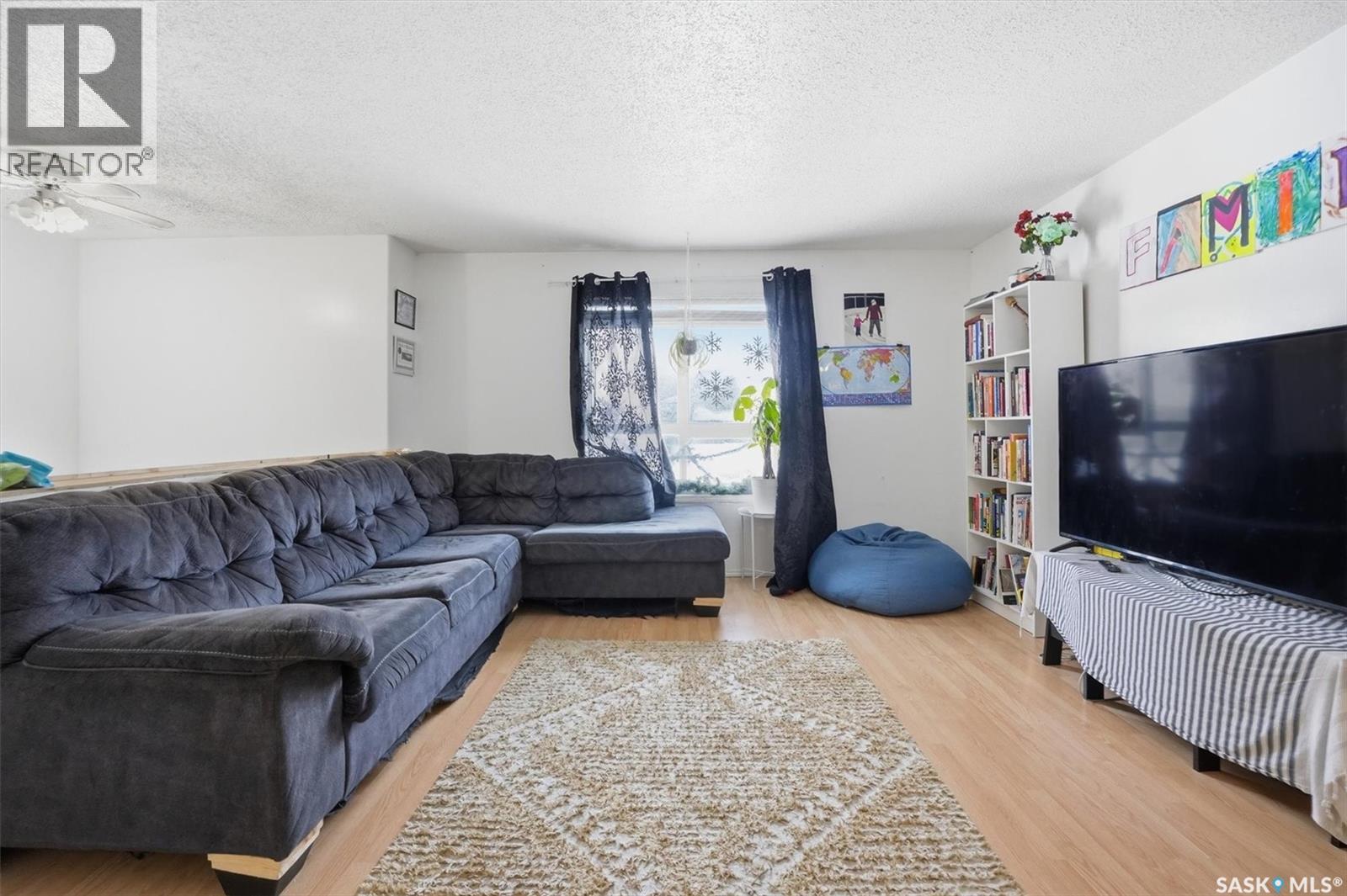 114 - 116 Barber Crescent, Saskatoon, Saskatchewan  S7M 5M7 - Photo 8 - SK045147