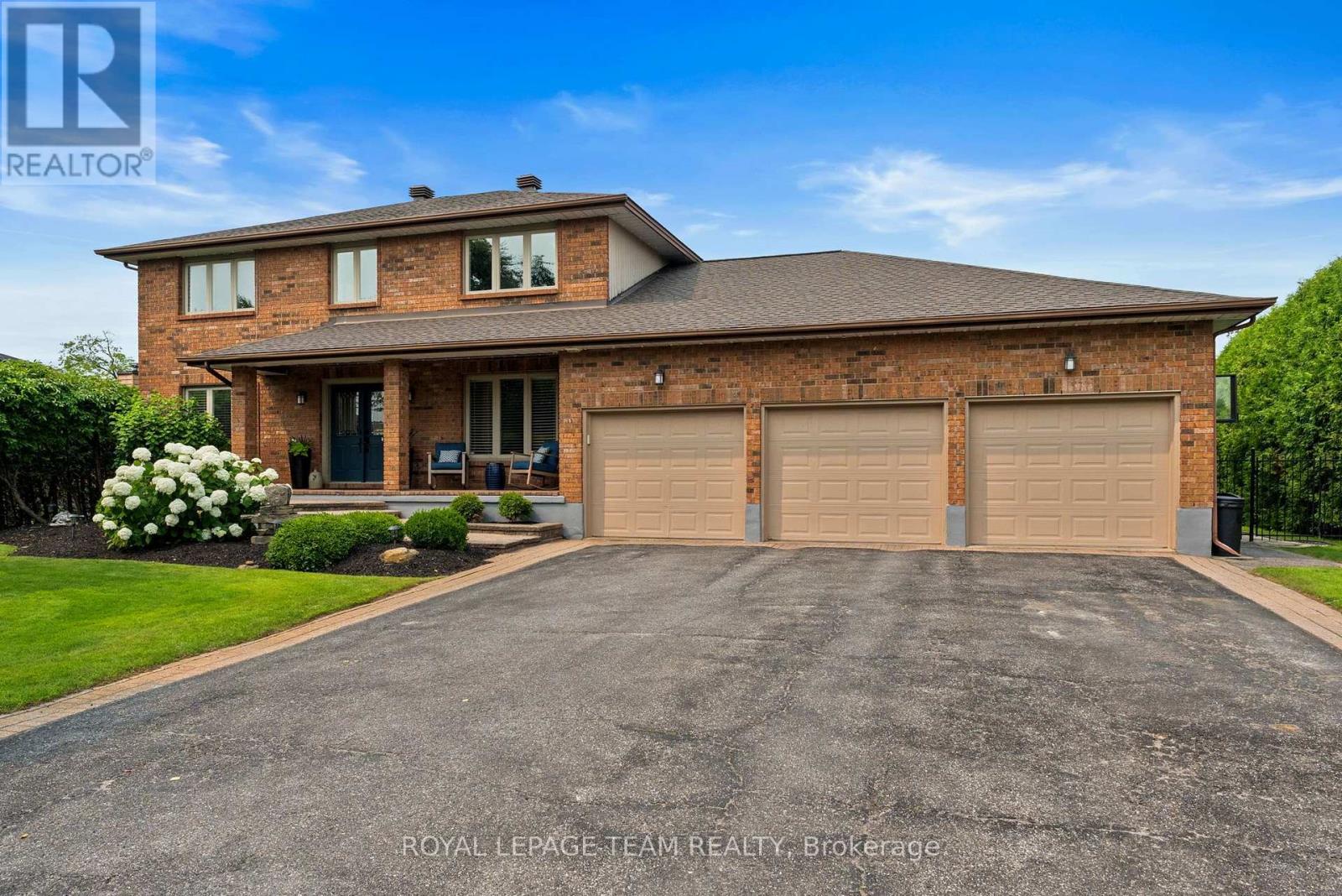 1095 Bravar Drive, Ottawa, Ontario  K4M 1G2 - Photo 2 - X13668100