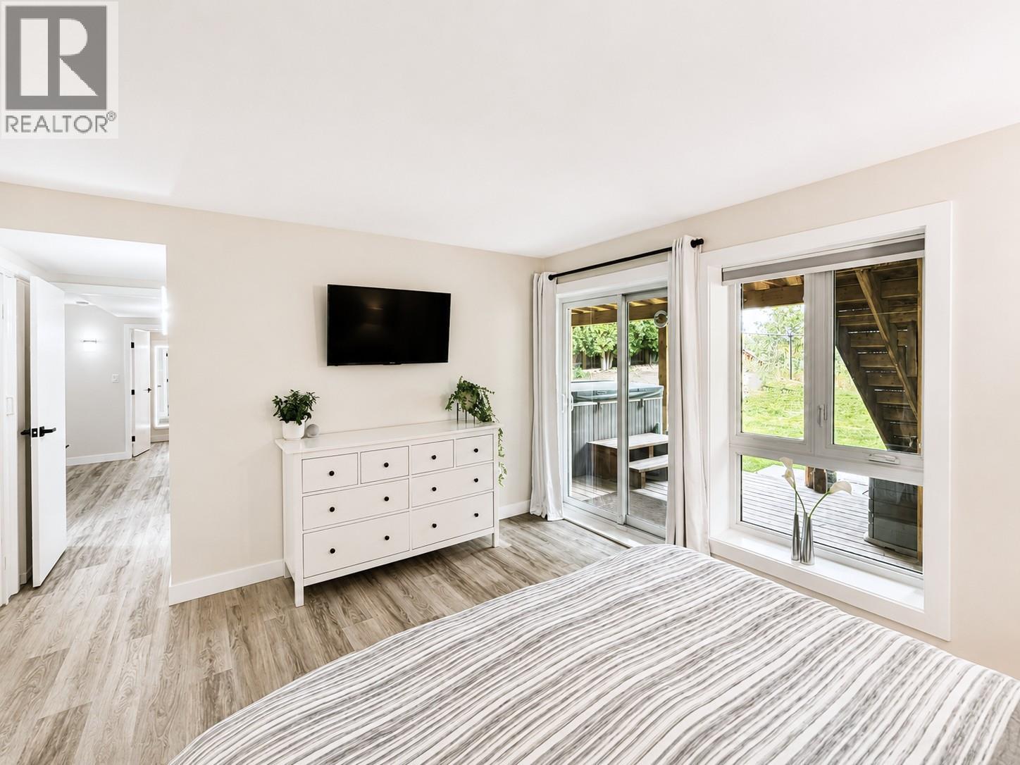 1922 Glen Gary Drive, Kamloops, British Columbia  V2E 1R4 - Photo 15 - 10397461