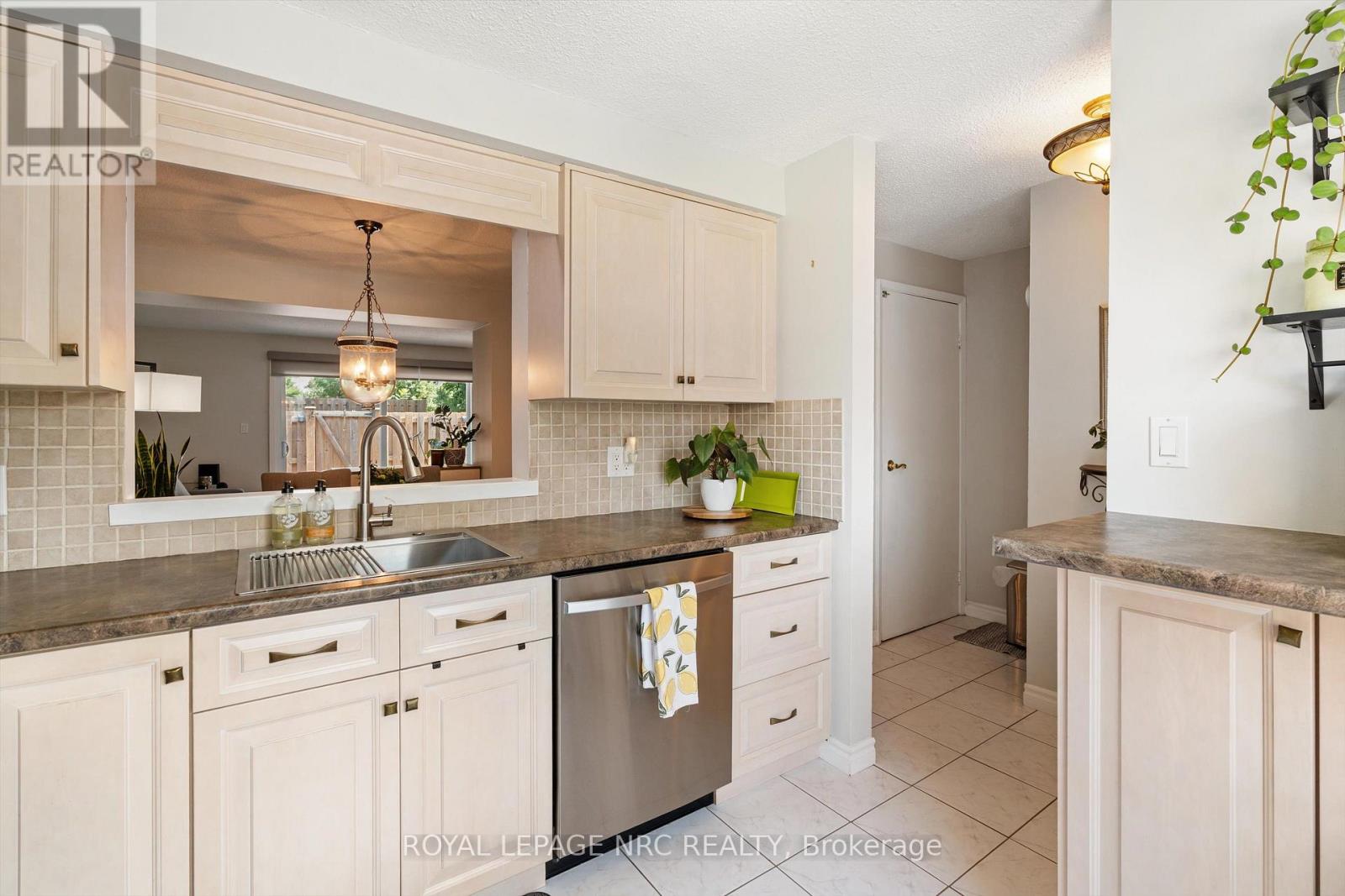 6 - 6767 Thorold Stone Road, Niagara Falls, Ontario L2J 3W9 - Photo 11 - X13668022
