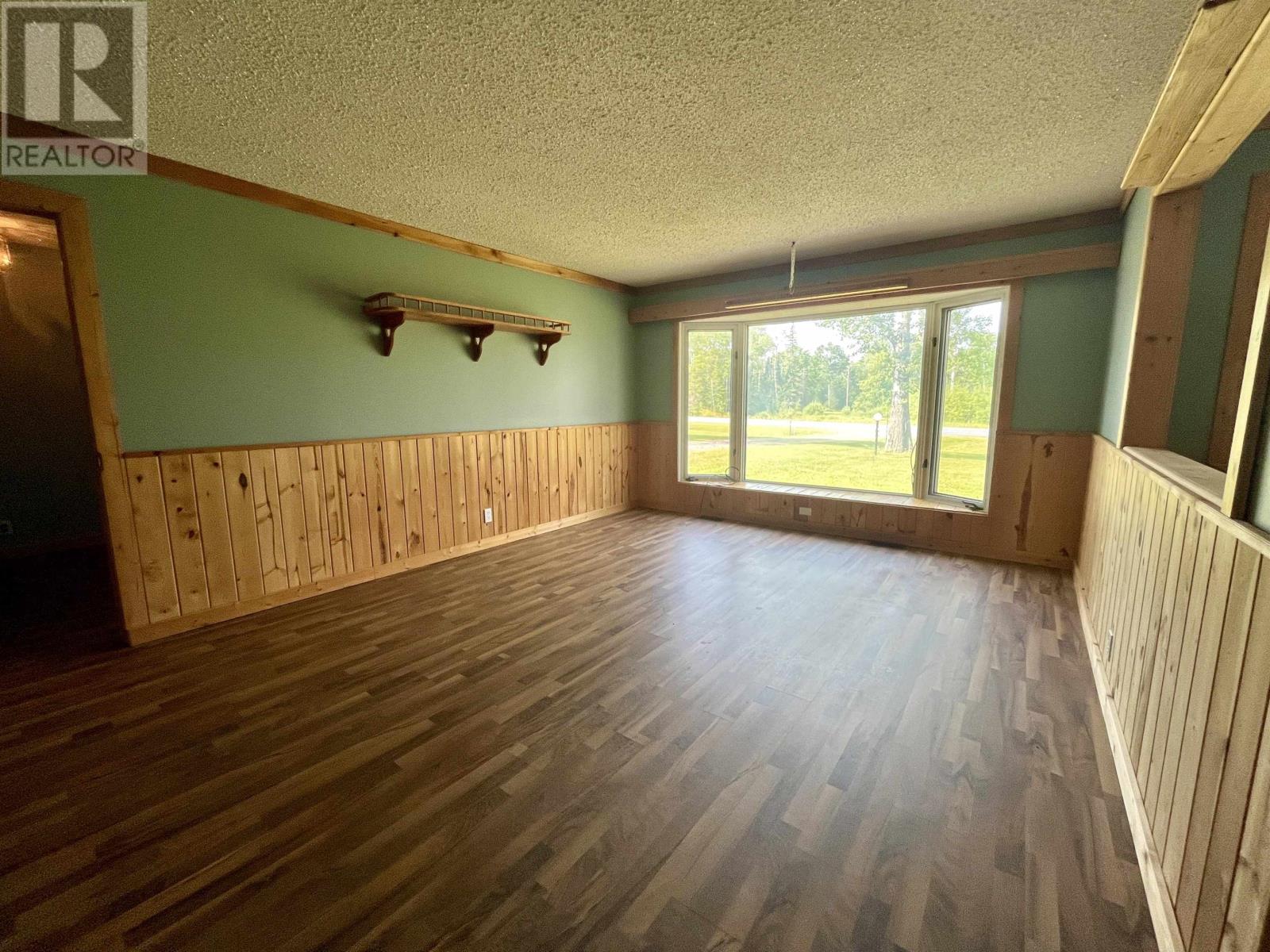 3448 Hwy 71, Emo, Ontario  P0W 1E0 - Photo 12 - TB2602343