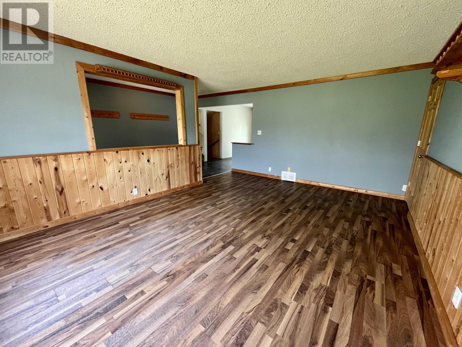 3448 Hwy 71, Emo, Ontario  P0W 1E0 - Photo 13 - TB2602343