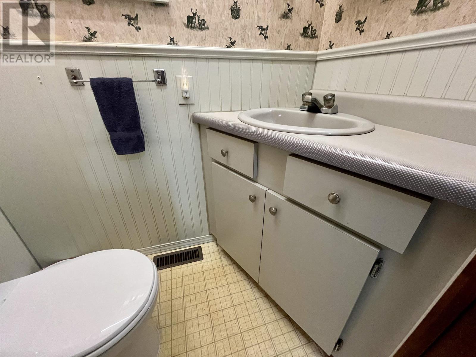 3448 Hwy 71, Emo, Ontario  P0W 1E0 - Photo 24 - TB2602343