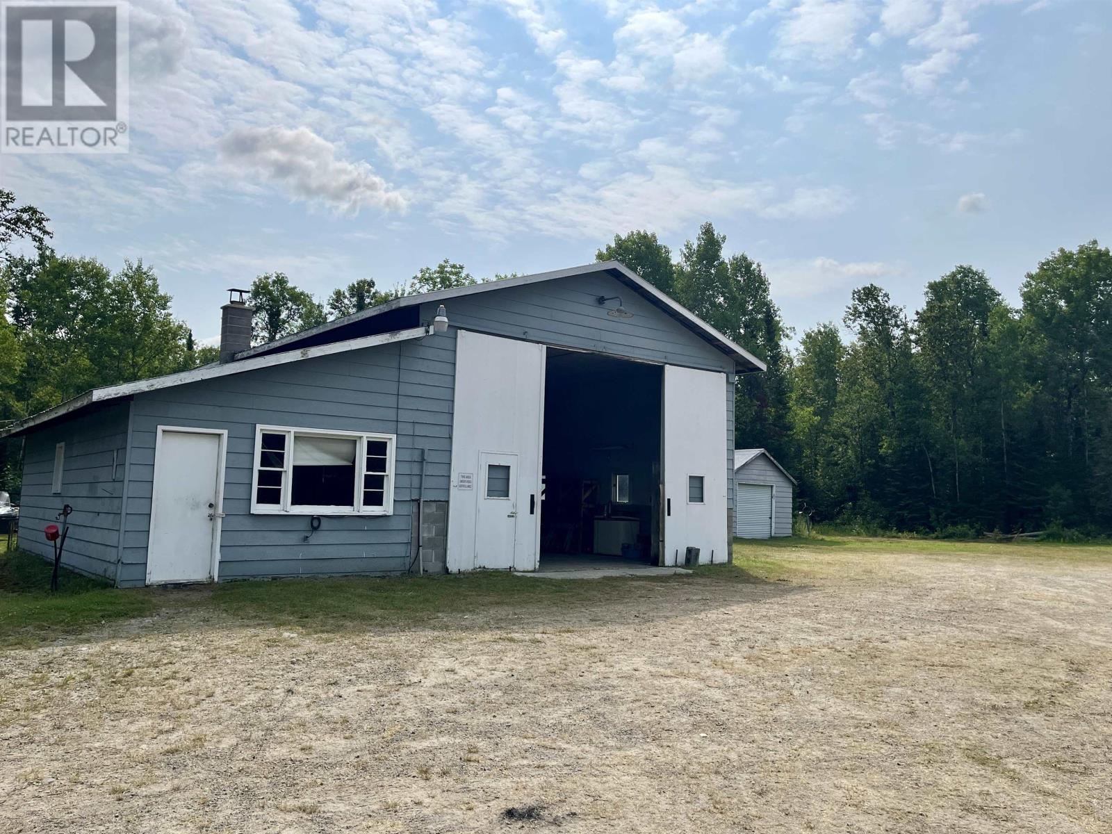 3448 Hwy 71, Emo, Ontario  P0W 1E0 - Photo 28 - TB2602343