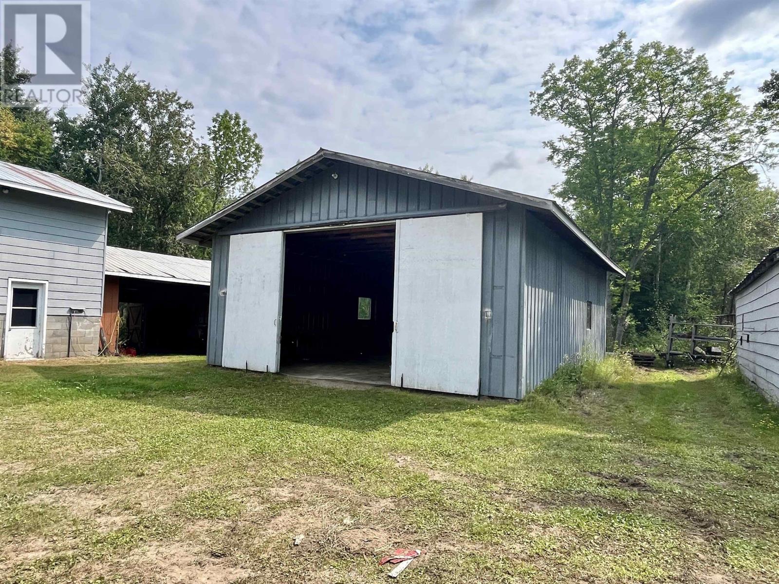3448 Hwy 71, Emo, Ontario  P0W 1E0 - Photo 30 - TB2602343