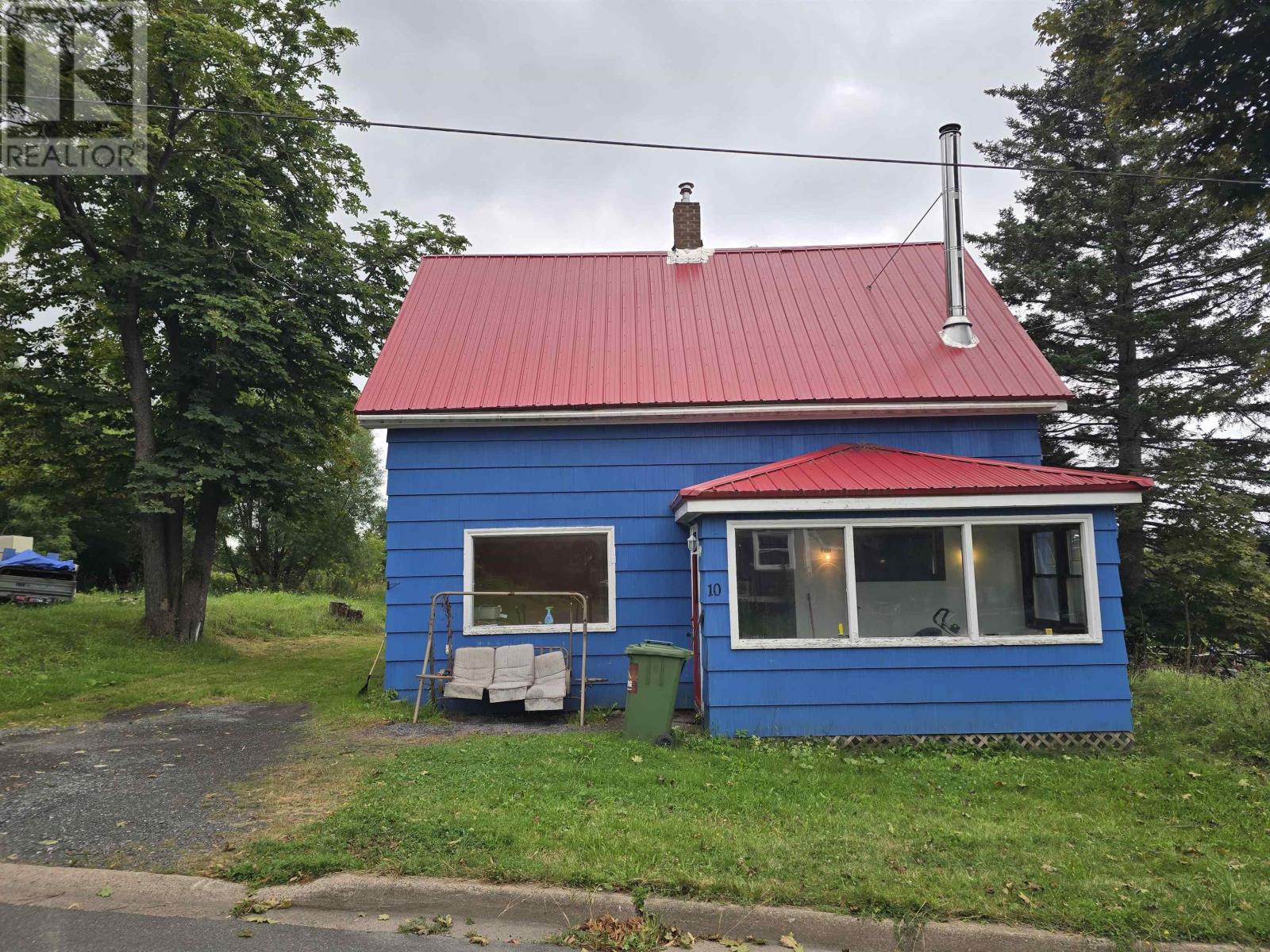 10 Chestnut Street, trenton, Nova Scotia