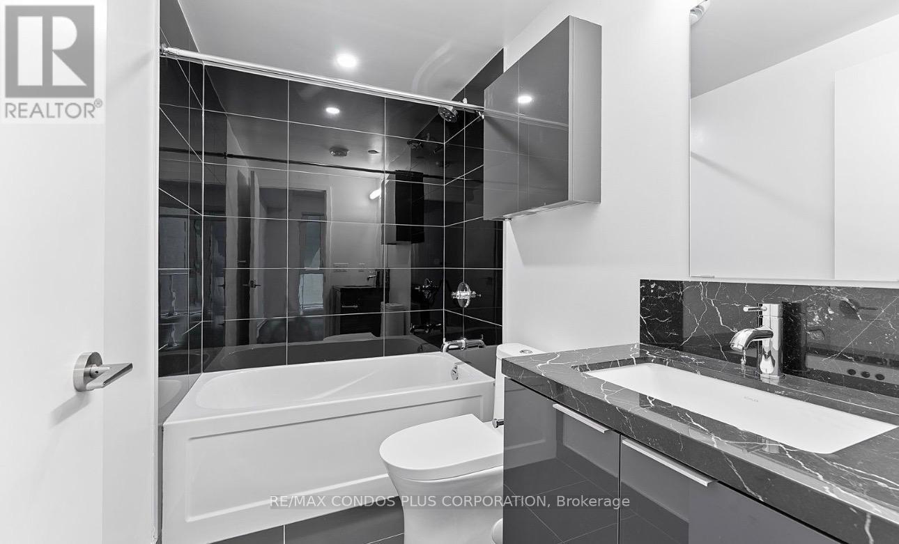 1129 - 230 Simcoe Street, Toronto, Ontario  M5T 0G7 - Photo 14 - C13668042