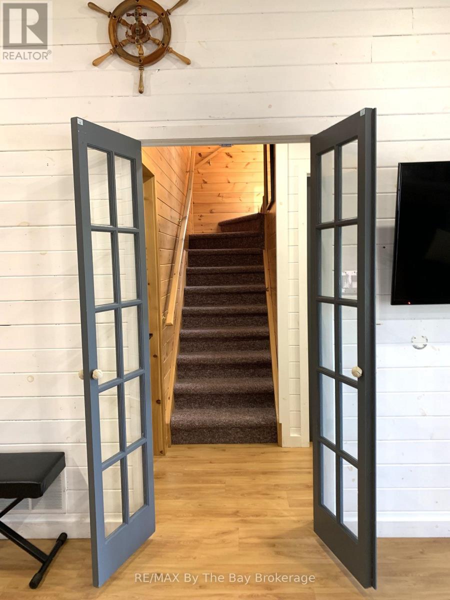 11 Cabin Crescent, Wasaga Beach, Ontario  L9Z 1X7 - Photo 13 - S13668114