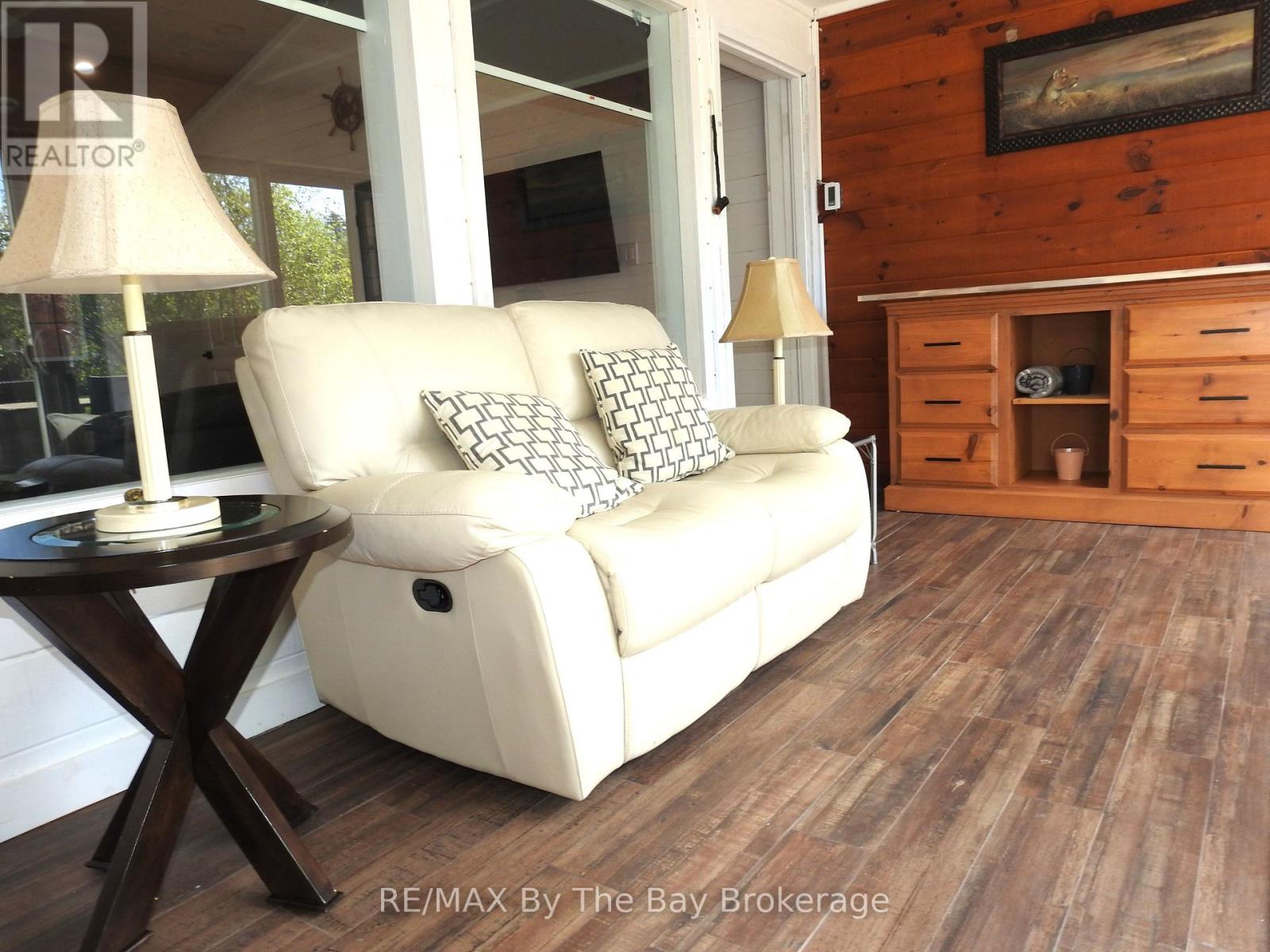 11 Cabin Crescent, Wasaga Beach, Ontario  L9Z 1X7 - Photo 27 - S13668114