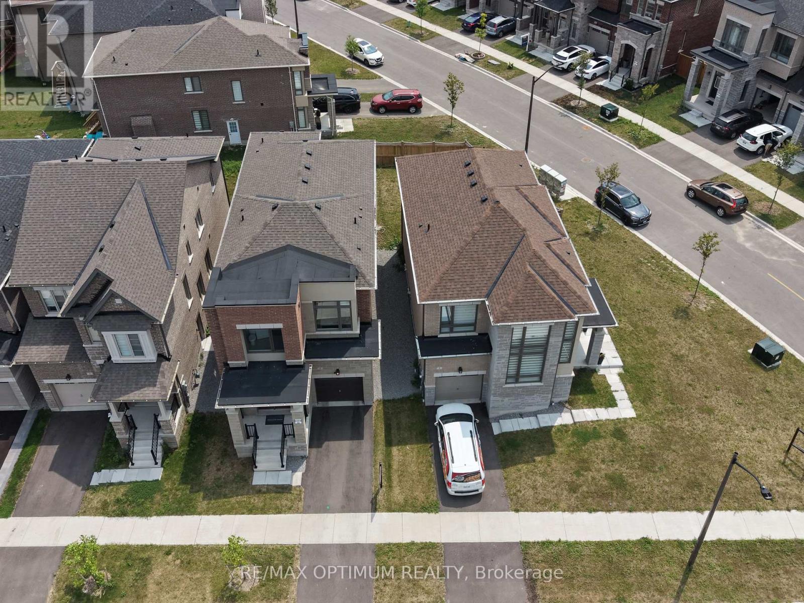 3 Armilia Place, Whitby, Ontario  L1P 0N9 - Photo 34 - E13668012