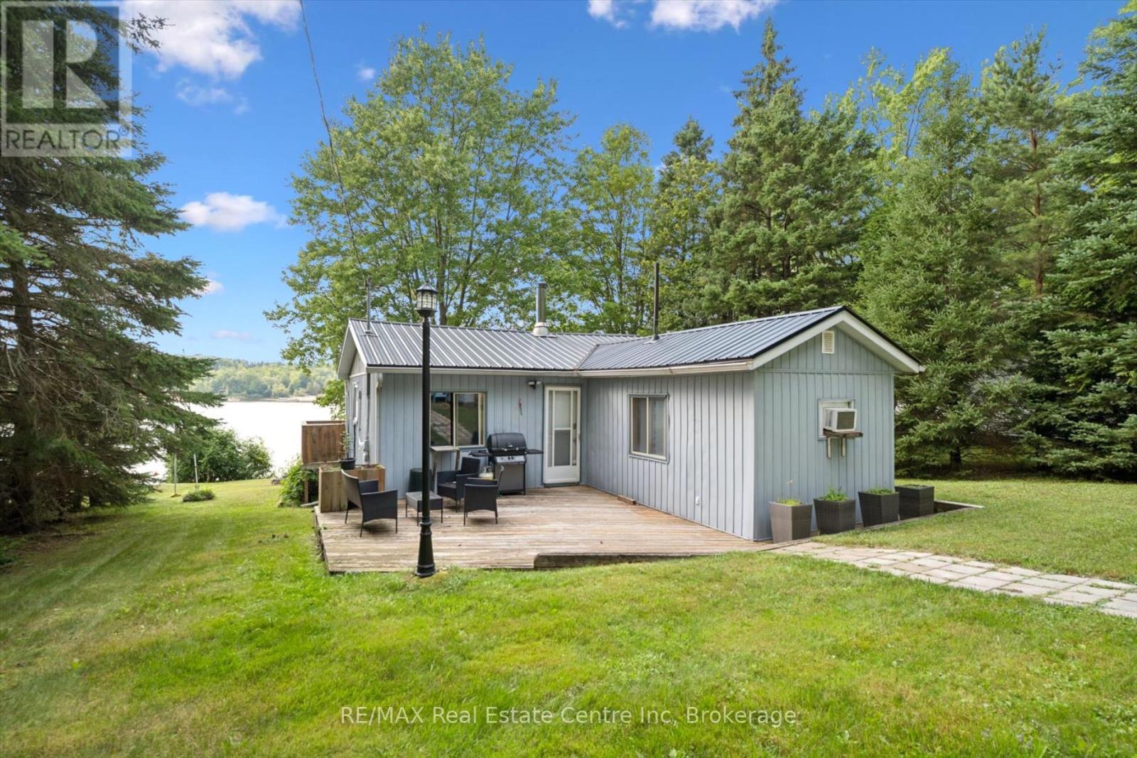 729 Seventh Street, Centre Wellington, Ontario  N0B 1J0 - Photo 1 - X13668026