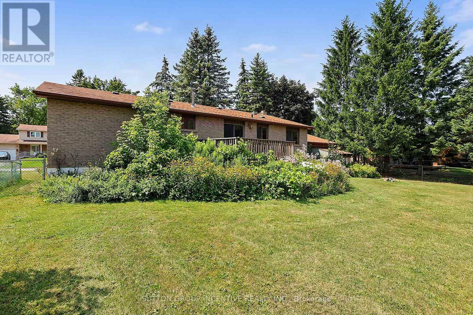 37 Moore Park Drive, King, Ontario  L0G 1T0 - Photo 24 - N13667980
