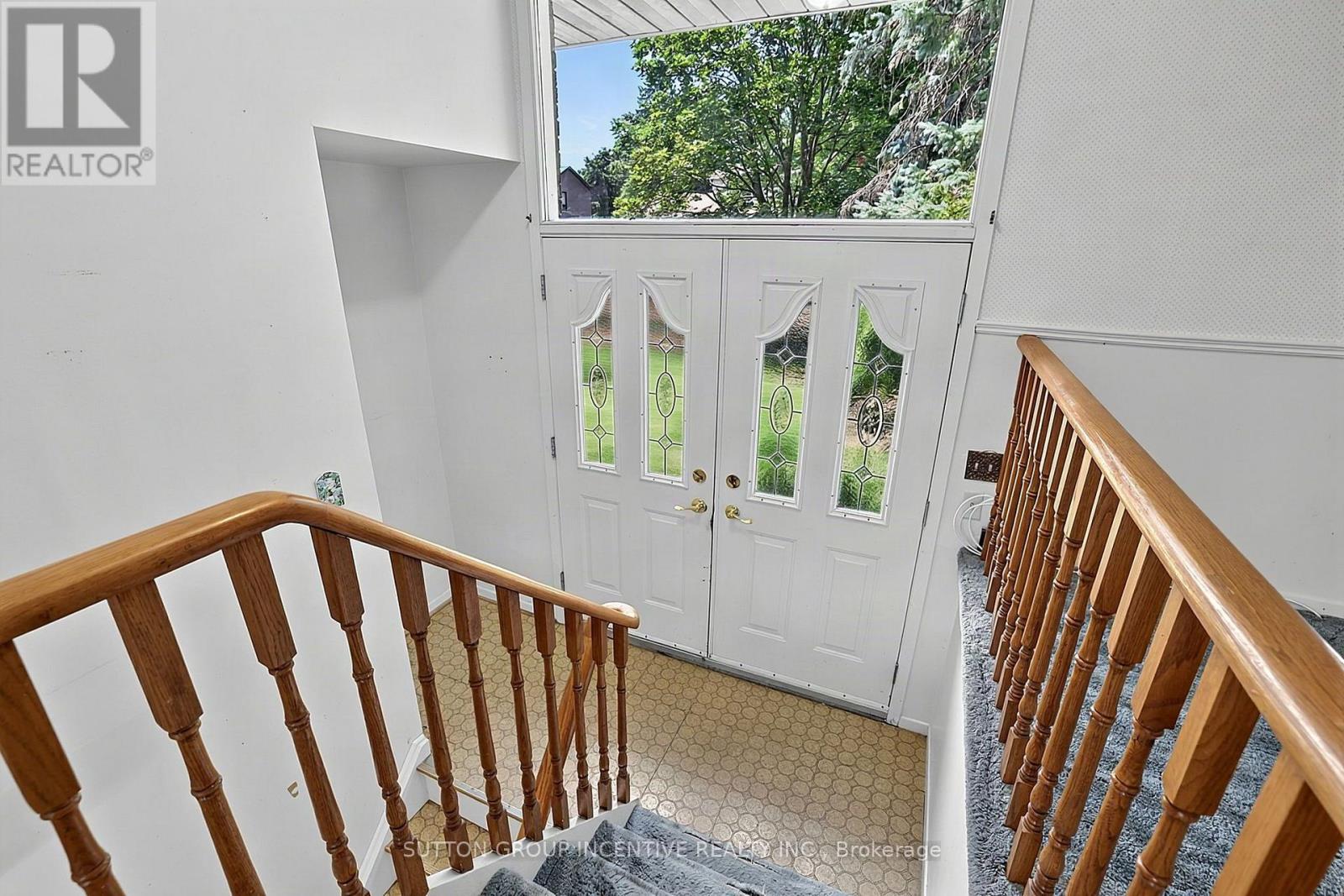 37 Moore Park Drive, King, Ontario  L0G 1T0 - Photo 5 - N13667980