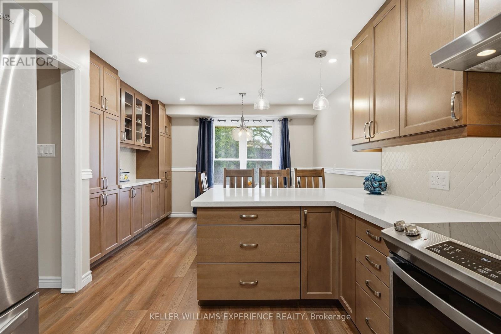 8 - 246 Tupper Boulevard, New Tecumseth, Ontario L9R 1A9 - Photo 4 - N13668122