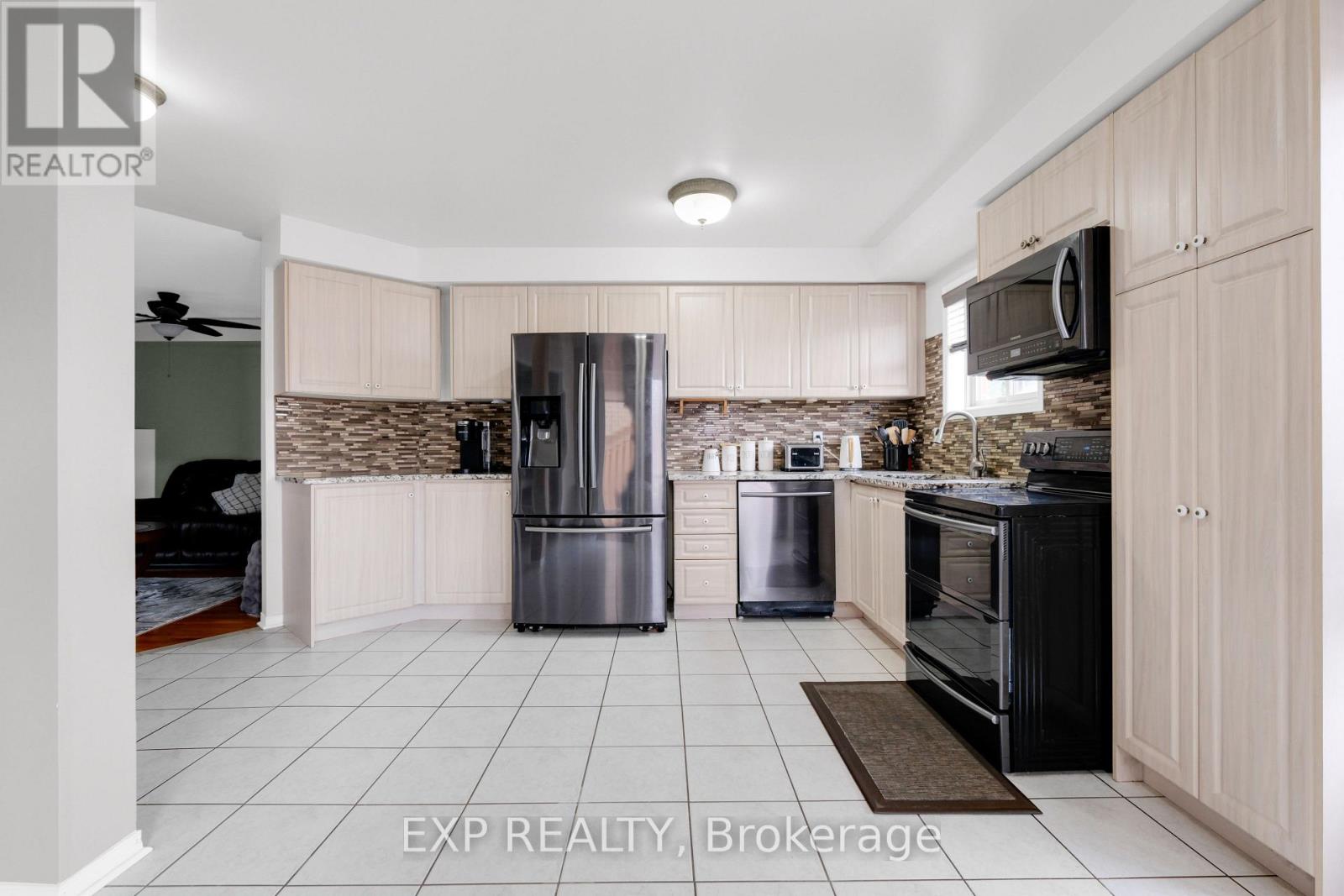 548 Ormond Drive, Oshawa, Ontario  L1K 2L4 - Photo 3 - E13578954