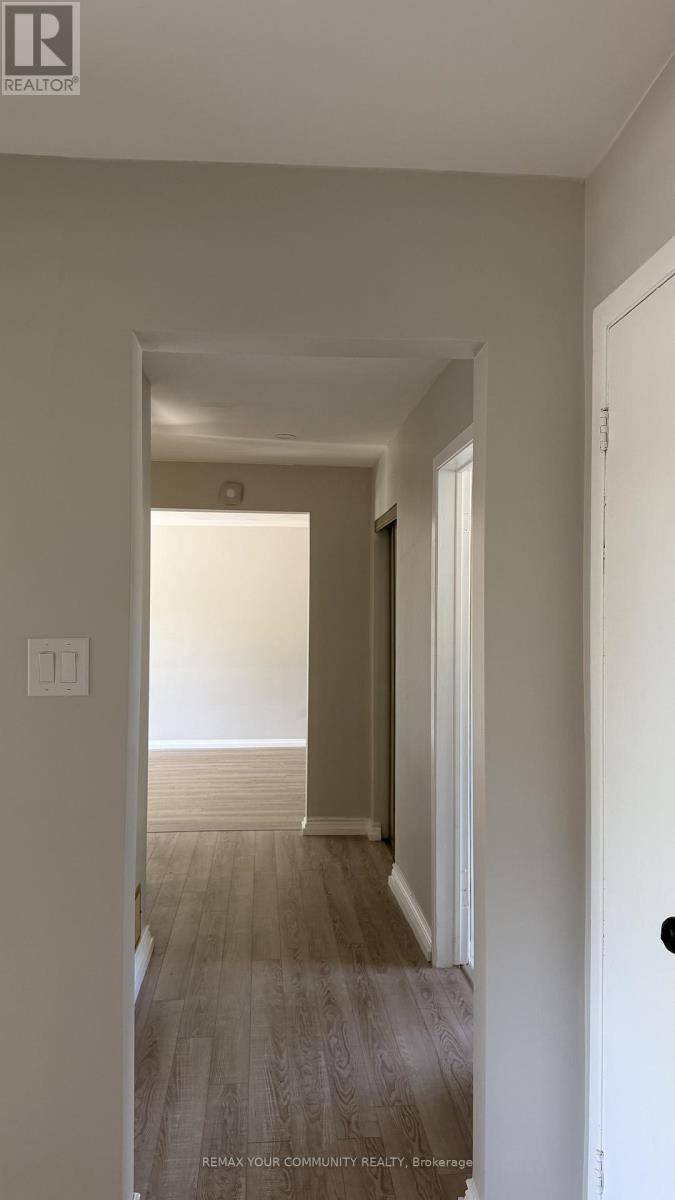 3796 Wyewood Road, Mississauga, Ontario L4T 2A2 - Photo 15 - W13221820