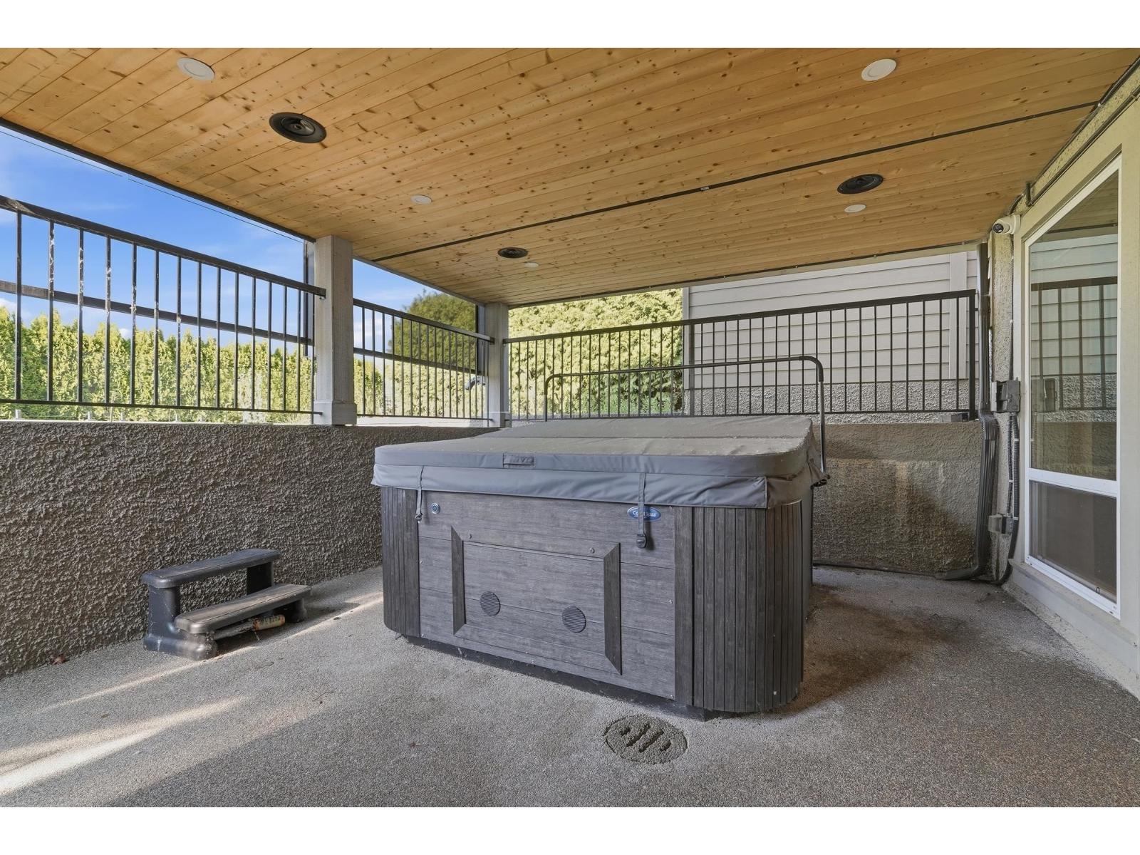 15957 39a Avenue, Surrey, British Columbia  V3Z 0Y3 - Photo 33 - R3154941