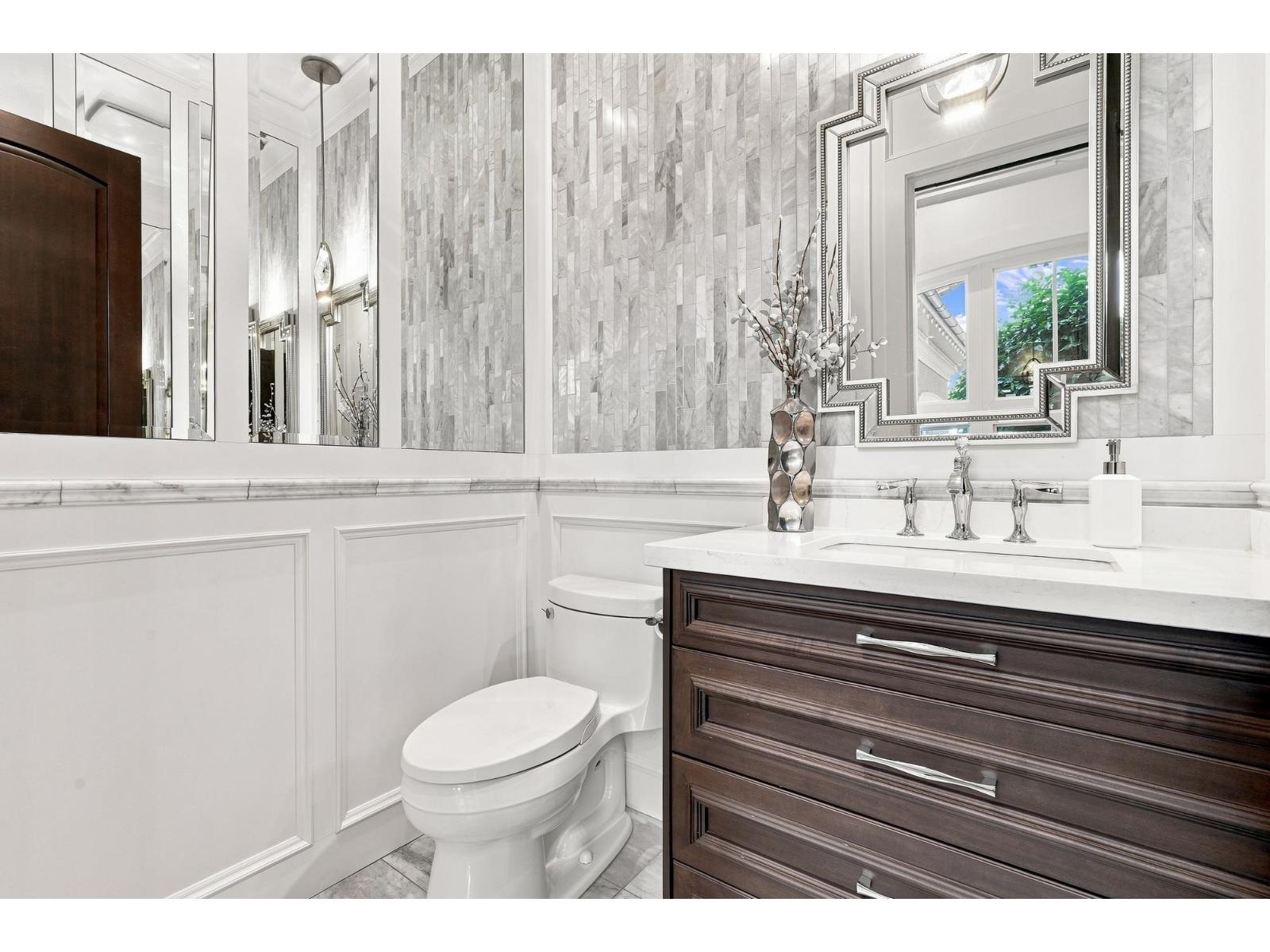 15957 39a Avenue, Surrey, British Columbia  V3Z 0Y3 - Photo 17 - R3154941