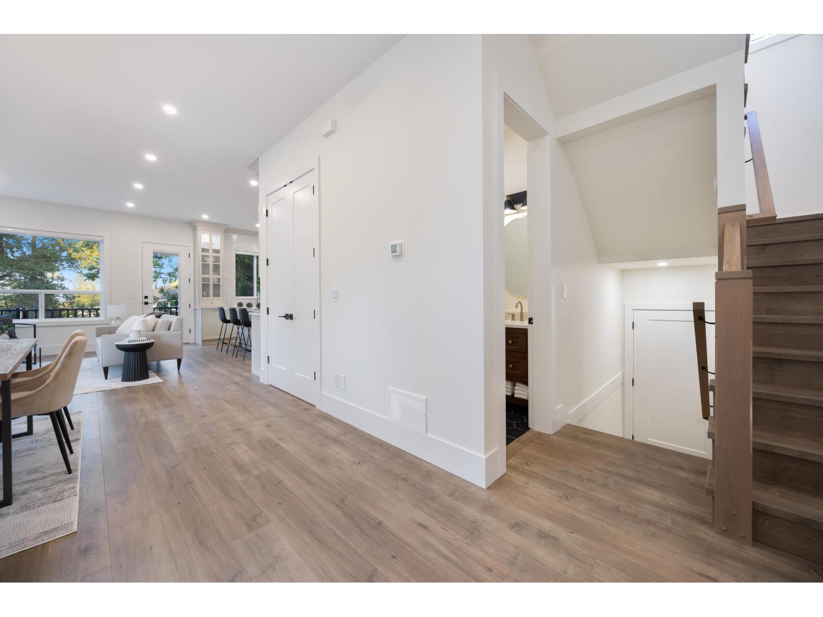 7028 205 Street, Langley, British Columbia  V2Y 1S9 - Photo 10 - R3152426