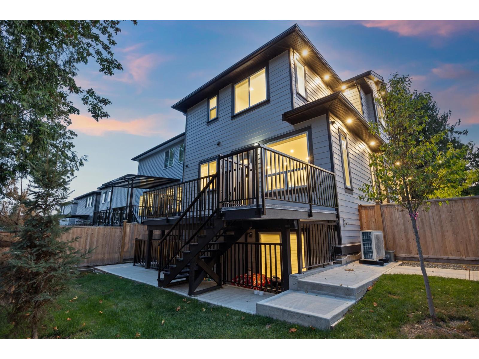 7028 205 Street, Langley, British Columbia  V2Y 1S9 - Photo 9 - R3152426