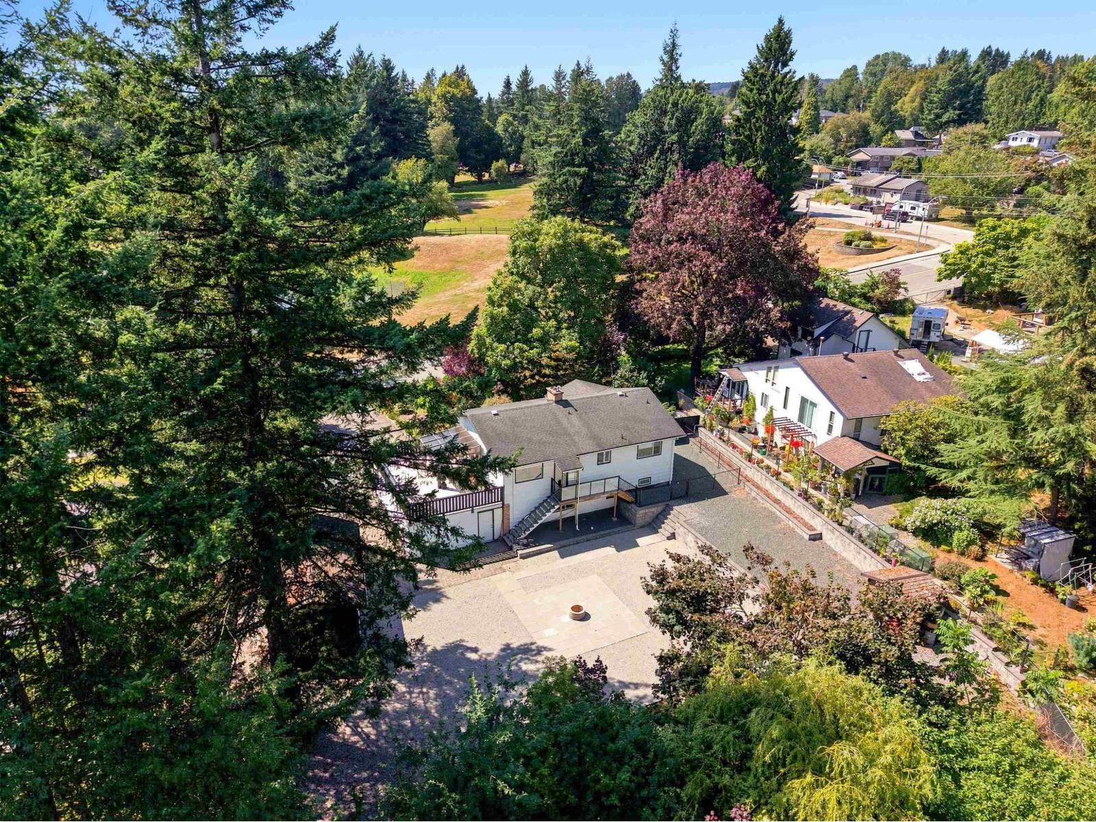 7958 Taulbut Street, Mission, British Columbia  V2V 3W7 - Photo 6 - R3139920
