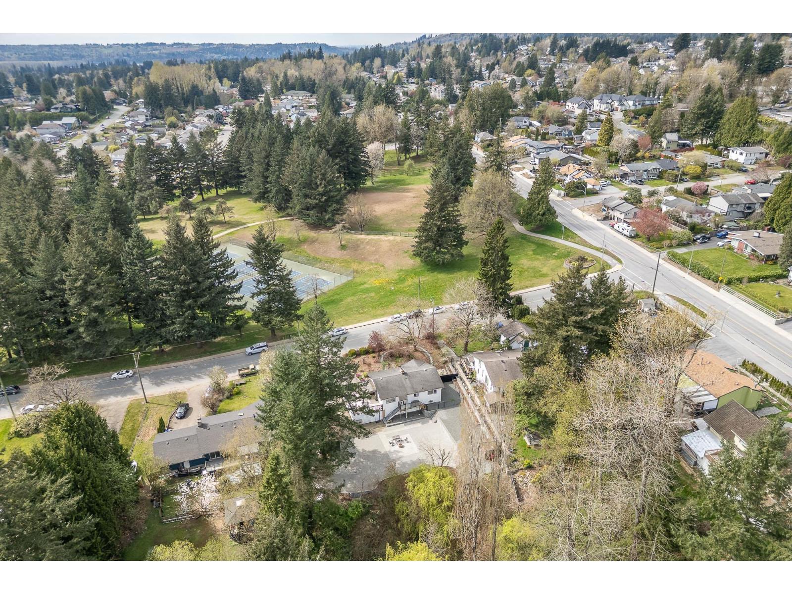 7958 Taulbut Street, Mission, British Columbia  V2V 3W7 - Photo 36 - R3139920