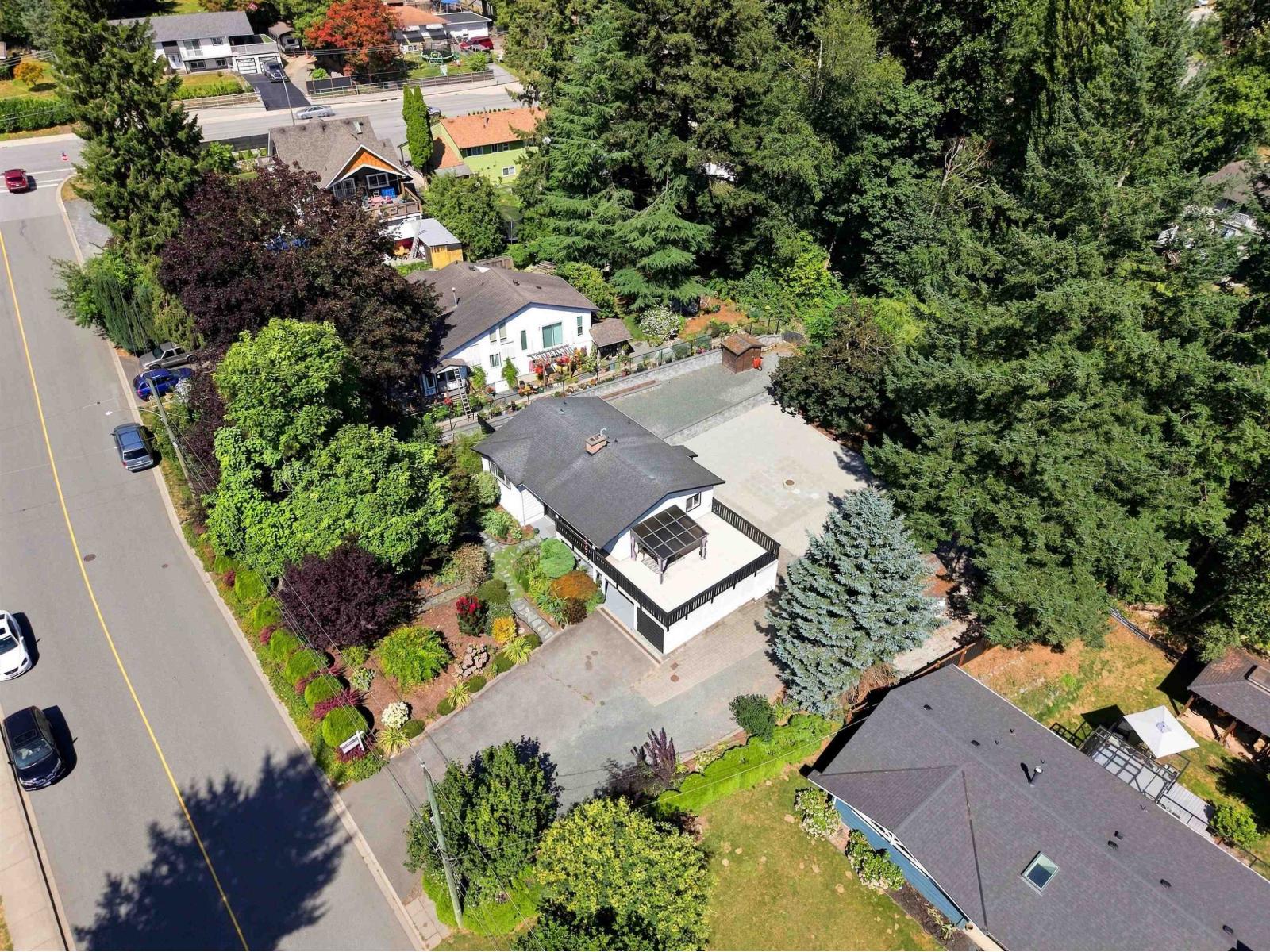 7958 Taulbut Street, Mission, British Columbia  V2V 3W7 - Photo 4 - R3139920