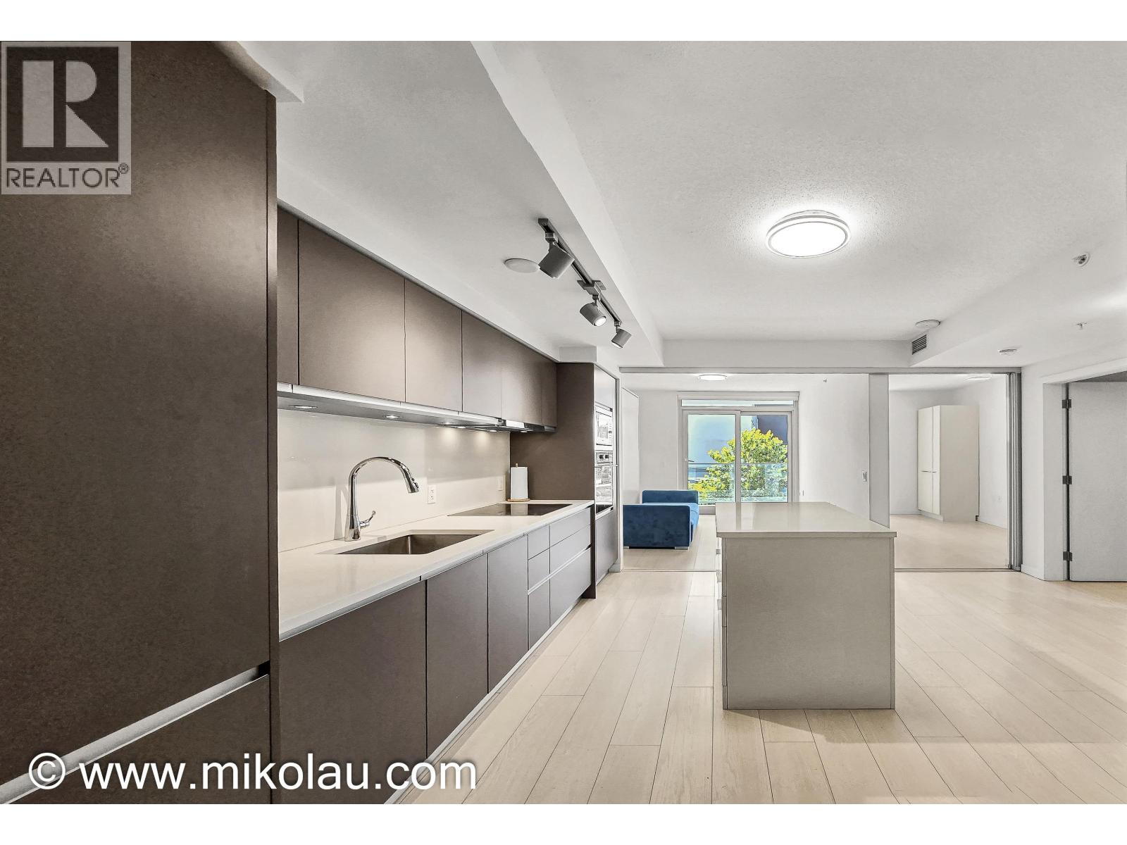 318 180 E 2ND AVENUE, Vancouver, British Columbia