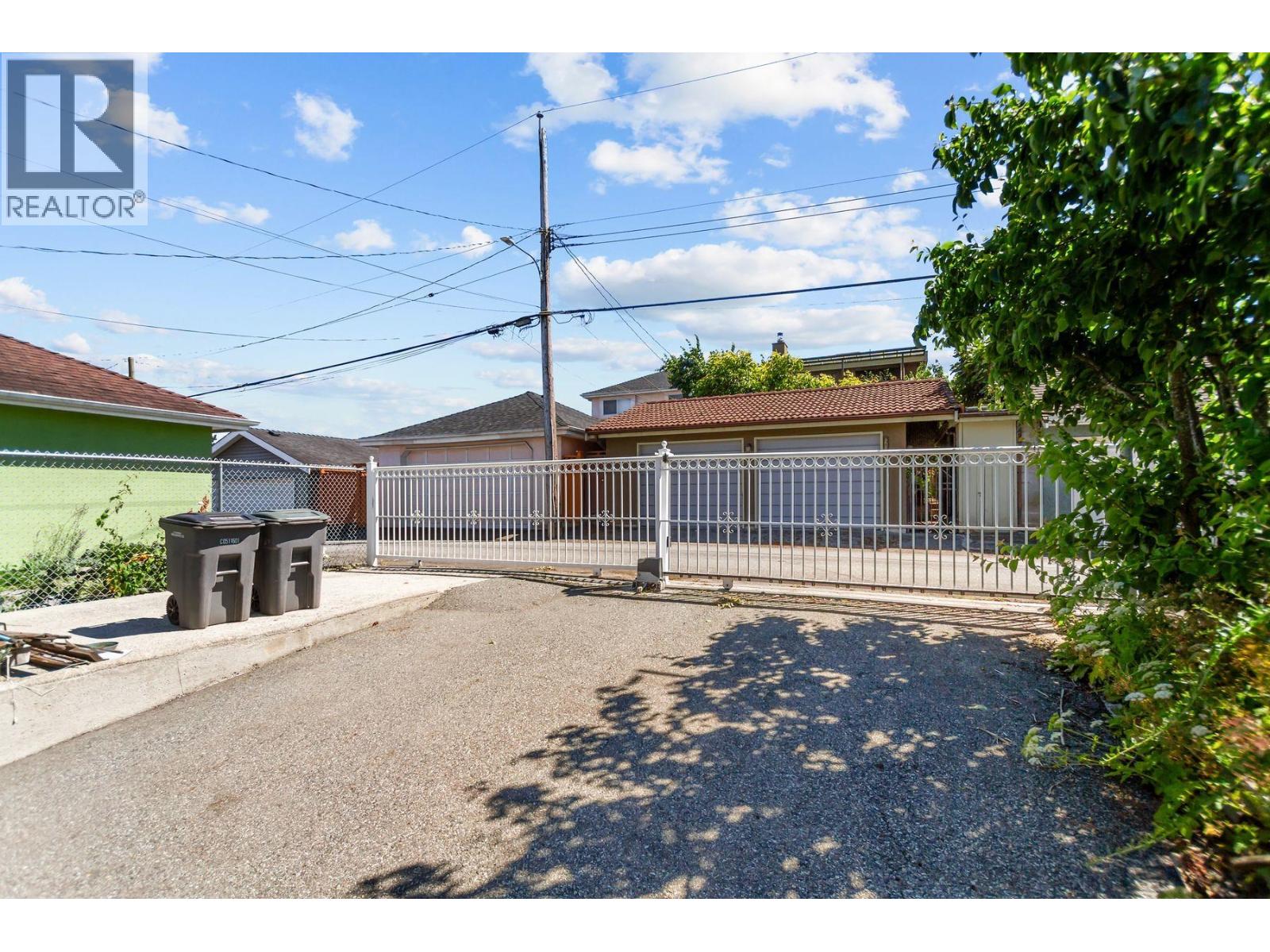 2986 E 3rd Avenue, Vancouver, British Columbia V5M 1H8 - Photo 24 - R3155184