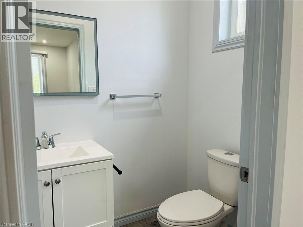 83 Keewatin Avenue, Kitchener, Ontario  N0B 3M1 - Photo 10 - 40855186